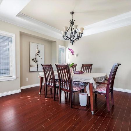 Share Home 1Bd Suite In Coquitlam Bagian luar foto