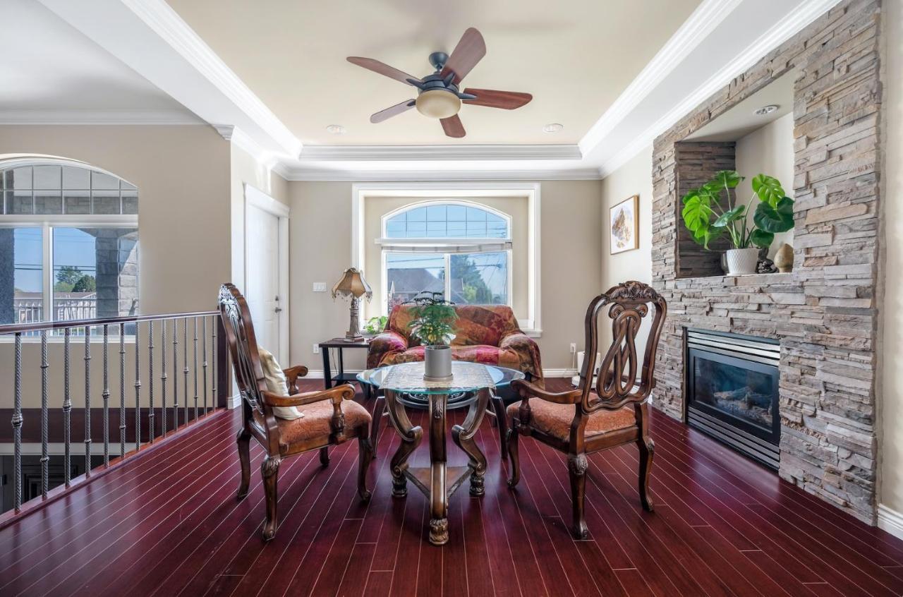 Share Home 1Bd Suite In Coquitlam Bagian luar foto